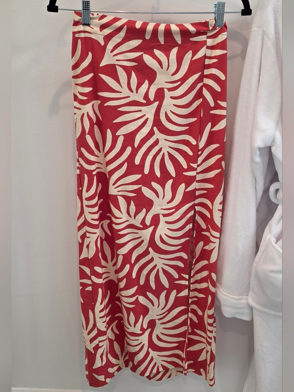A new Day Red And Cream Leaf Maxi Skirt